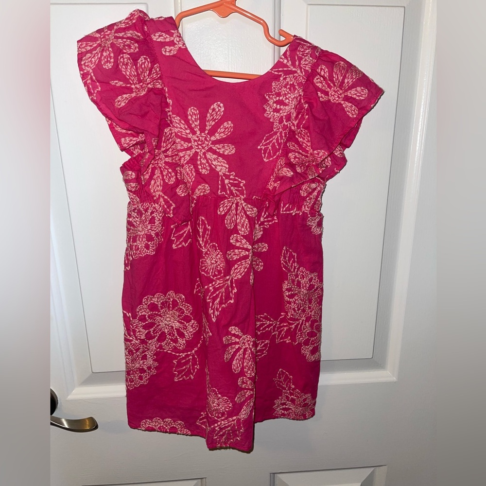 Zara toddler girl hot pink floral stitched dress with v back. Size 5-6